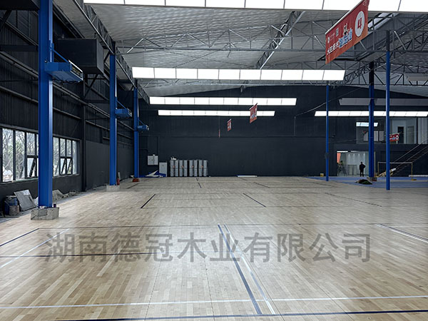 羽毛球俱樂(lè)部木地板